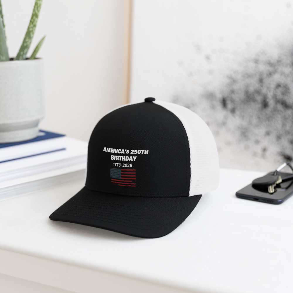 Flexfit Fitted Baseball Cap - black/white